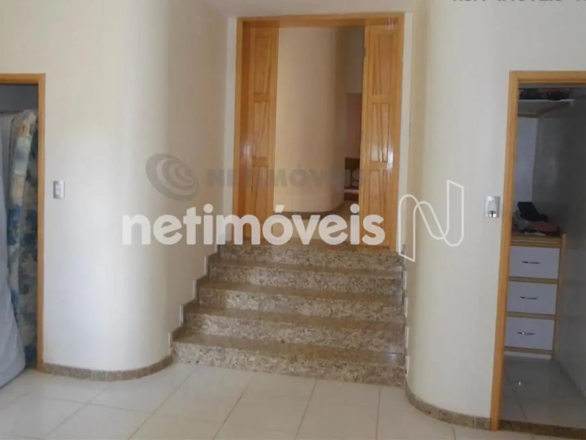 Casa para Venda com 5 quartos no bairro Morrinhos