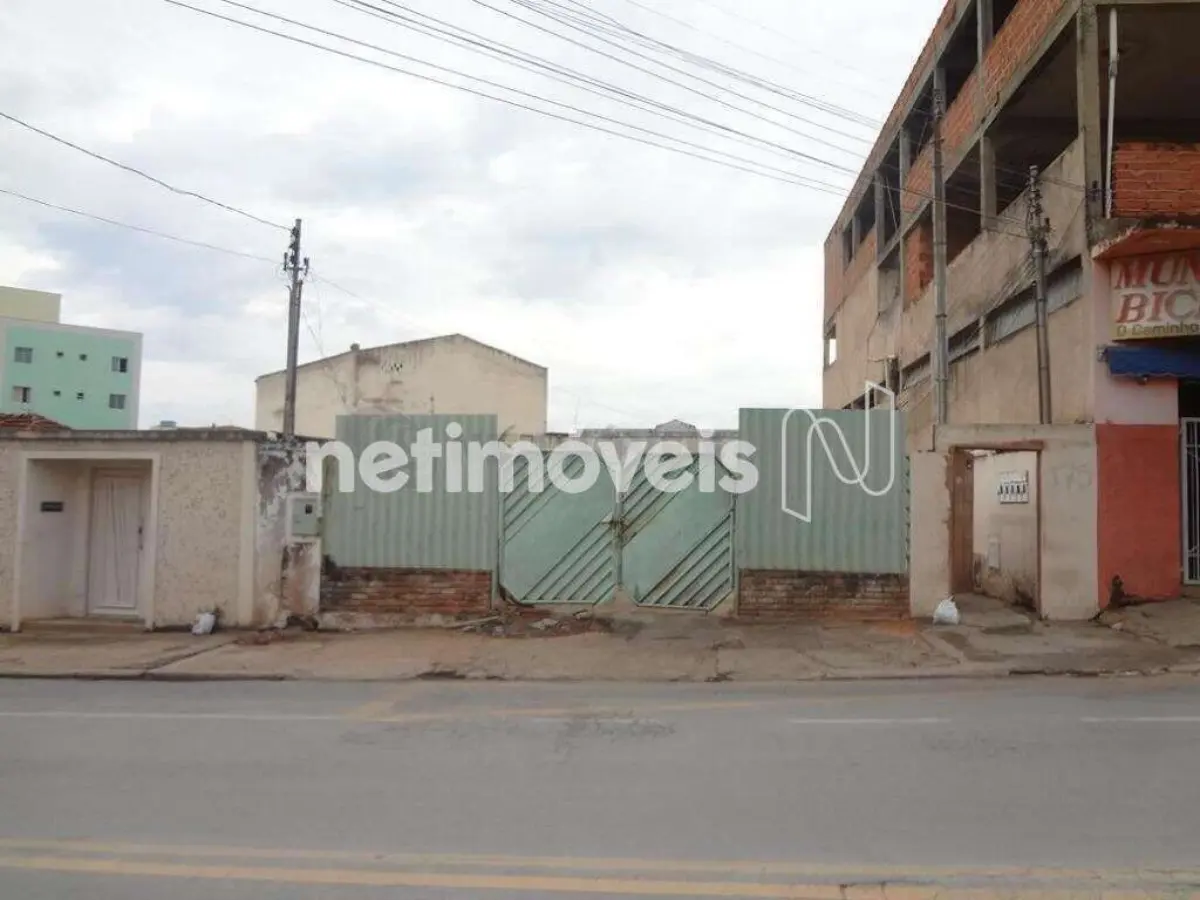784638_0 Lote para Venda com área de 416 m² no bairro Centro