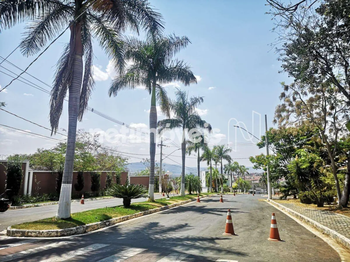 885723_29 Lote para Venda com área de 360 m² no bairro Jaraguá I
