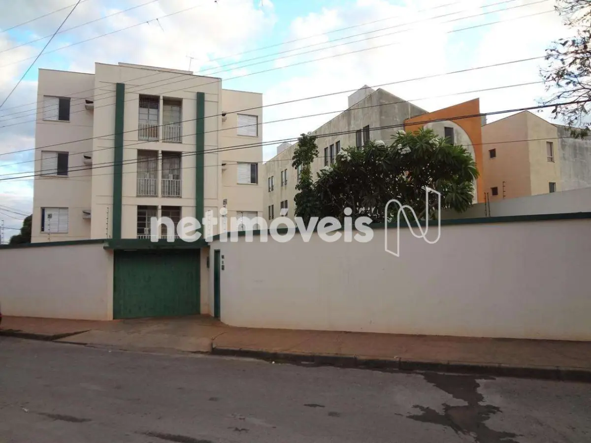 Apartamento para Venda com 3 quartos no bairro Vila Santa Mônica
