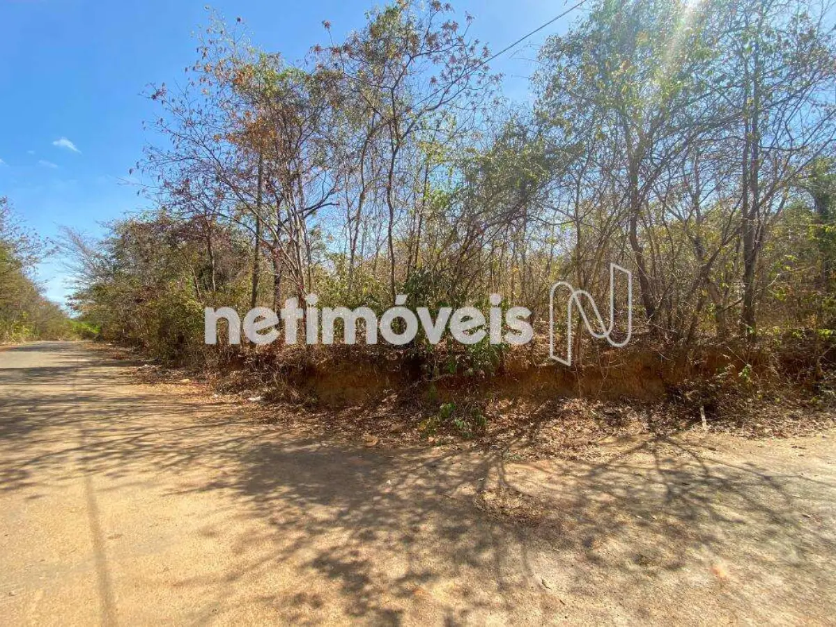 Lote para Venda com área de 489.45 m² no bairro Ibituruna