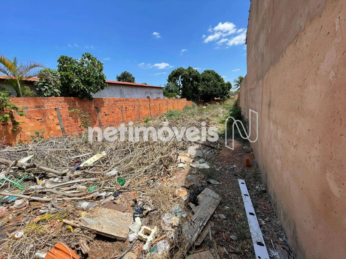 Lote para Venda com área de 440 m² no bairro Maracanã