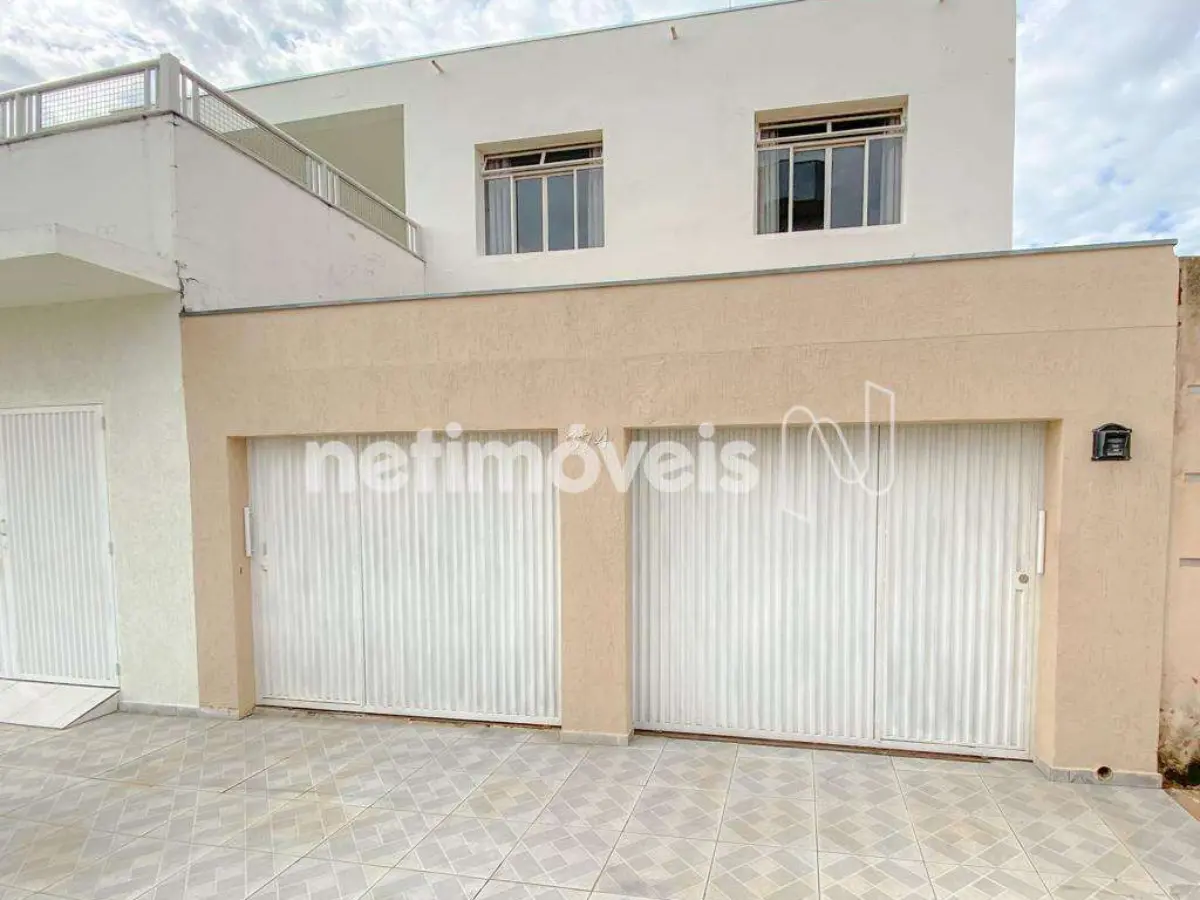 Casa para Venda com 3 quartos no bairro Francisco Peres I