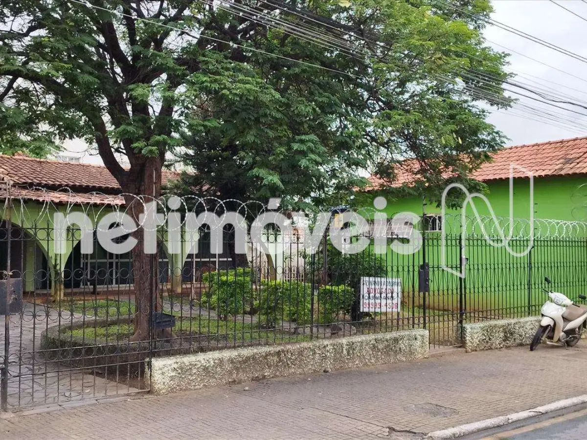 Casa para Venda com 4 quartos no bairro Centro