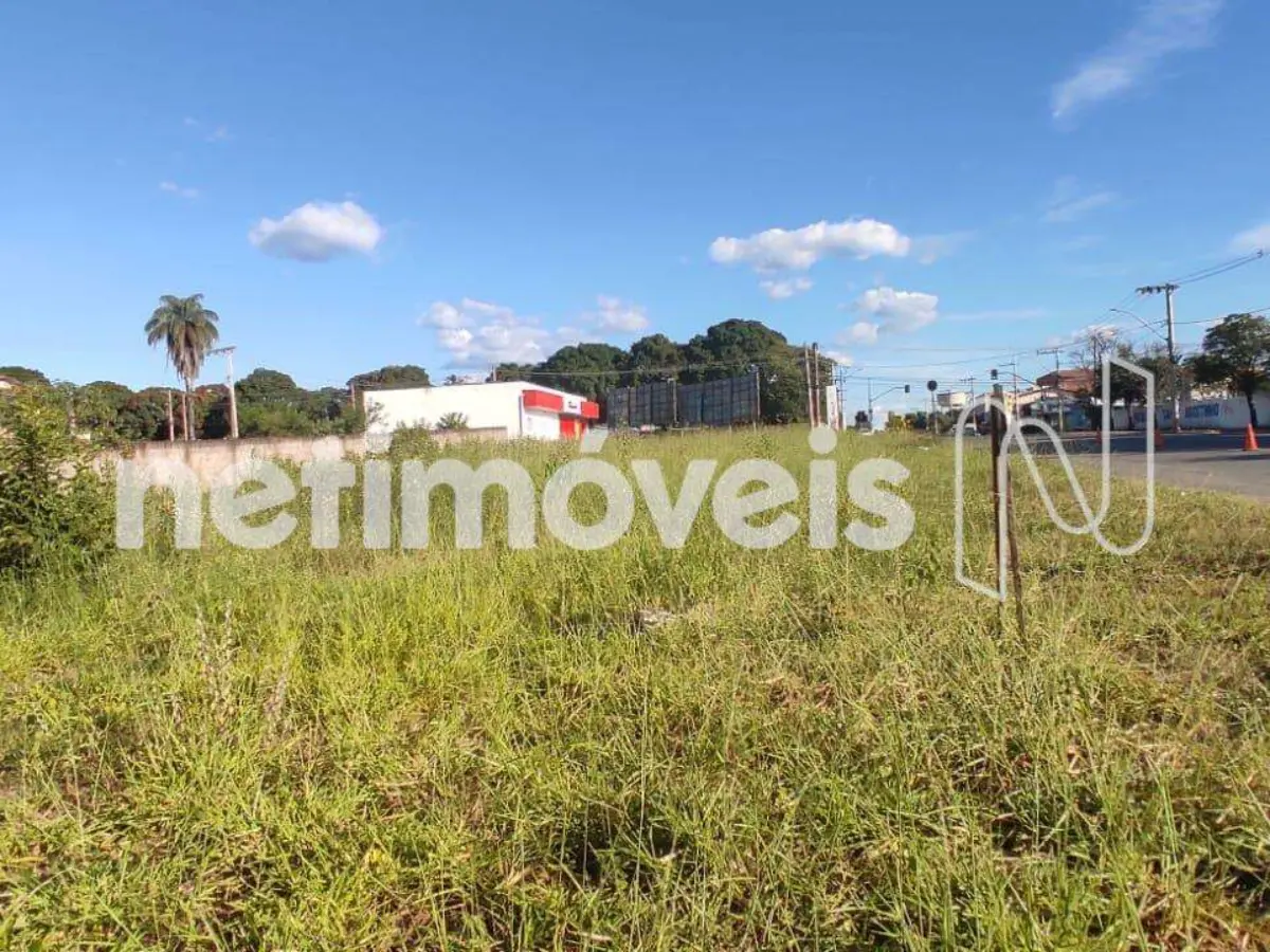 Lote para Venda com área de 600 m² no bairro Conjunto Residencial Jk