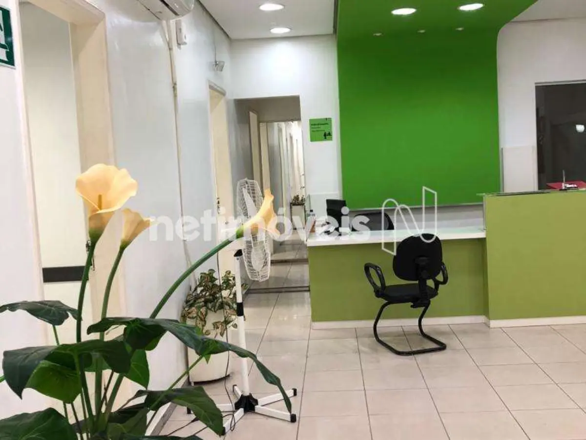 Ponto Comercial para Venda de área principal de 211.08 m² no bairro Centro