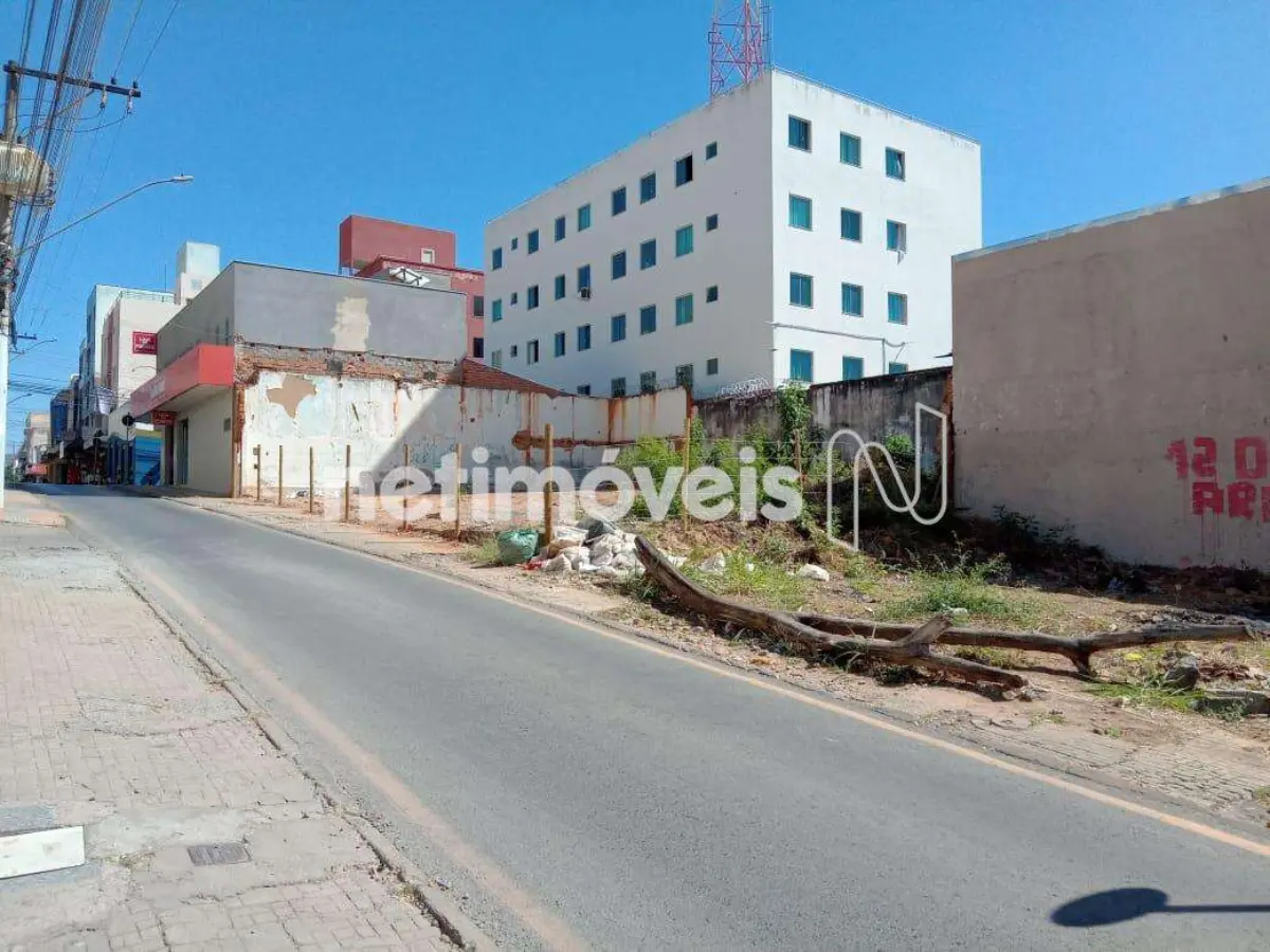 663101_0 Lote para Venda com área de 315 m² no bairro Centro