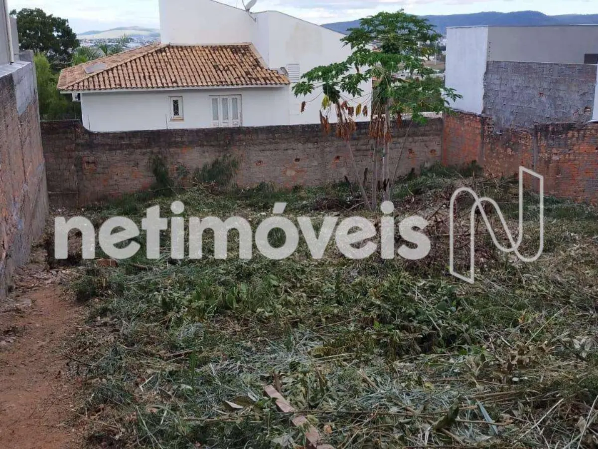 Lote para Venda com área de 567.07 m² no bairro Ibituruna