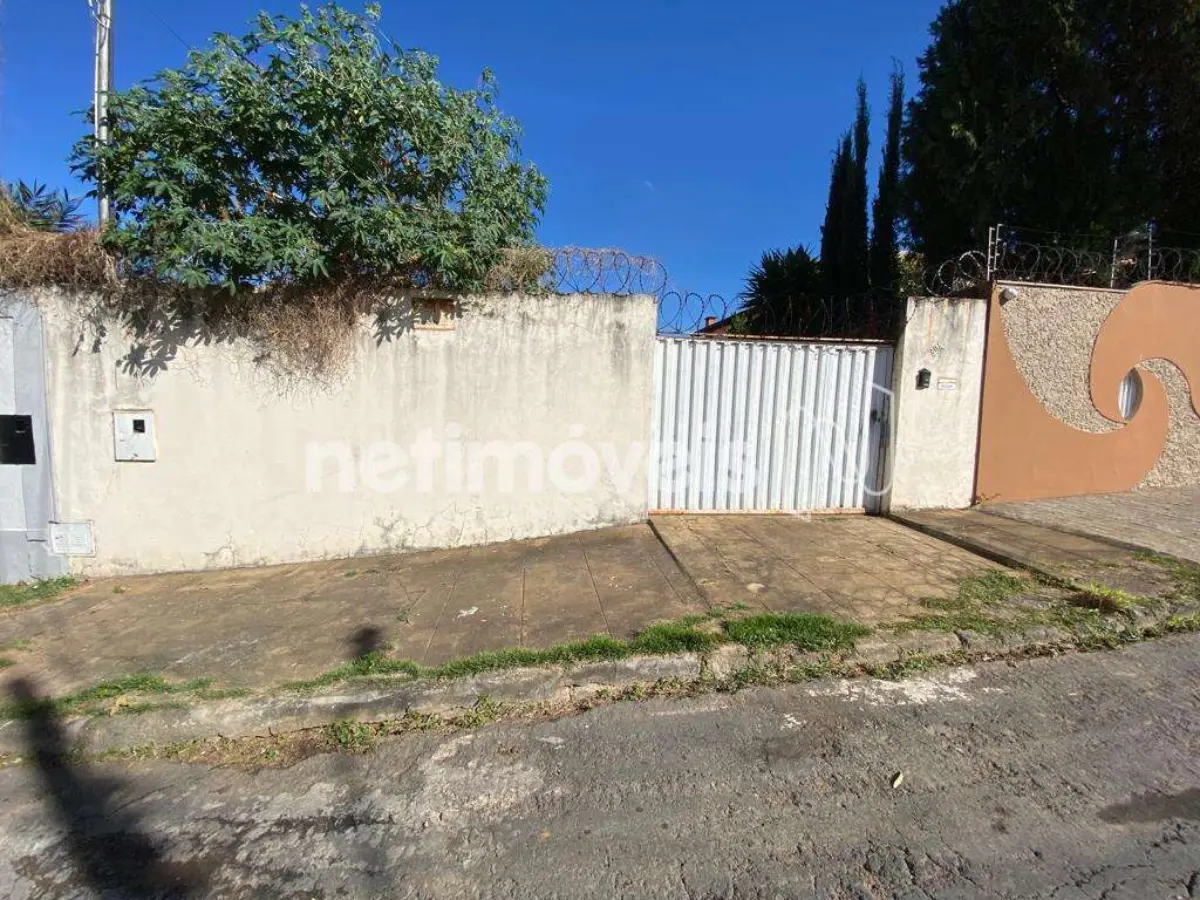 Lote para Venda com área de 360 m² no bairro Sagrada Família