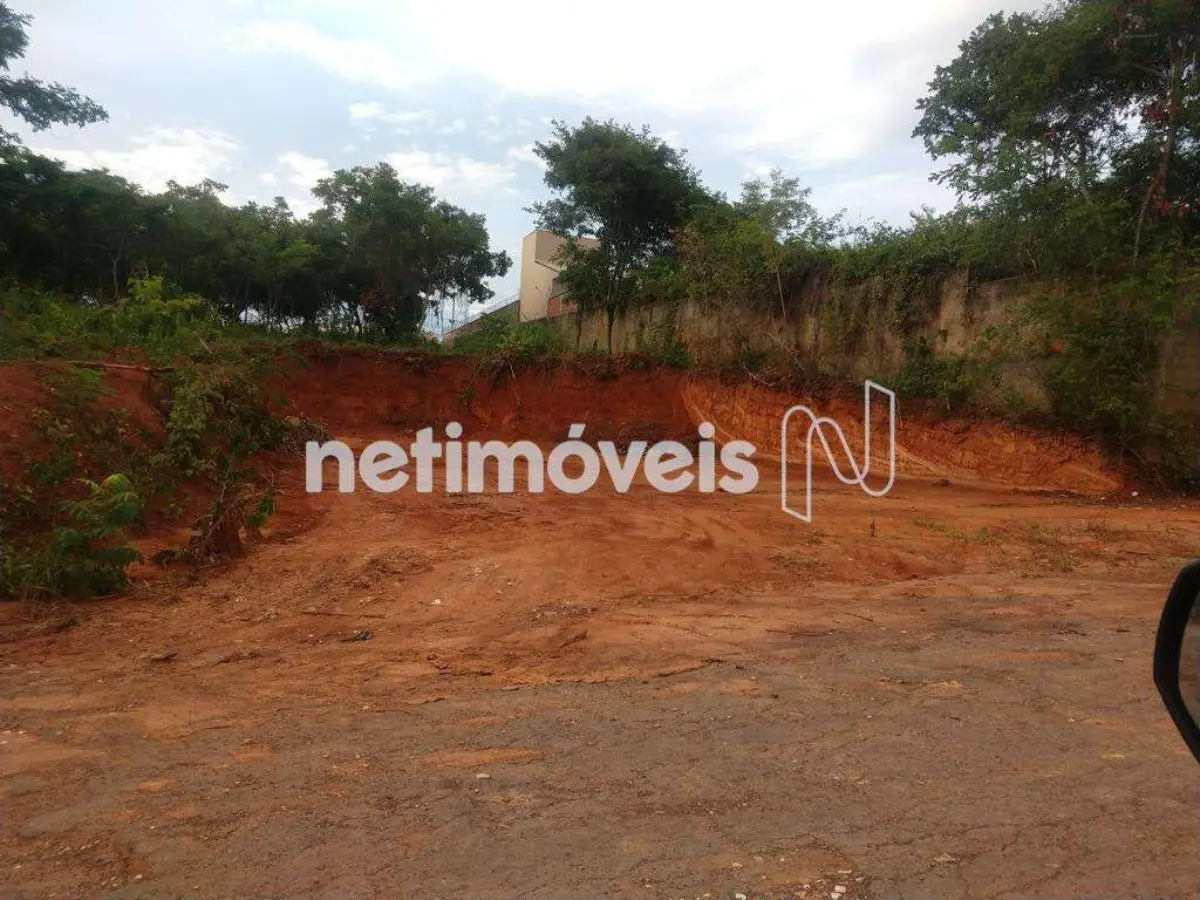 1001068_0 Lote para Venda com área de 450 m² no bairro Ibituruna