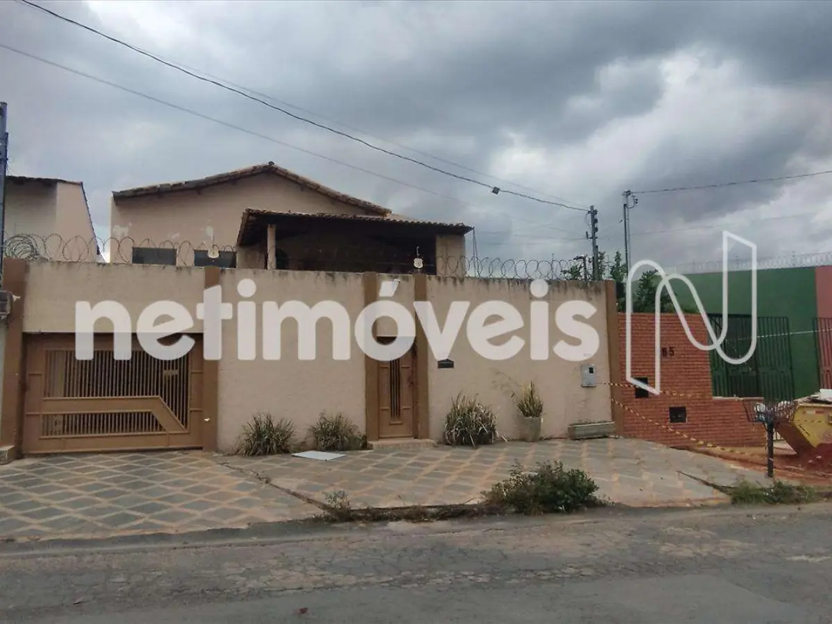 Casa para Venda com 4 quartos no bairro Jardim São Luiz