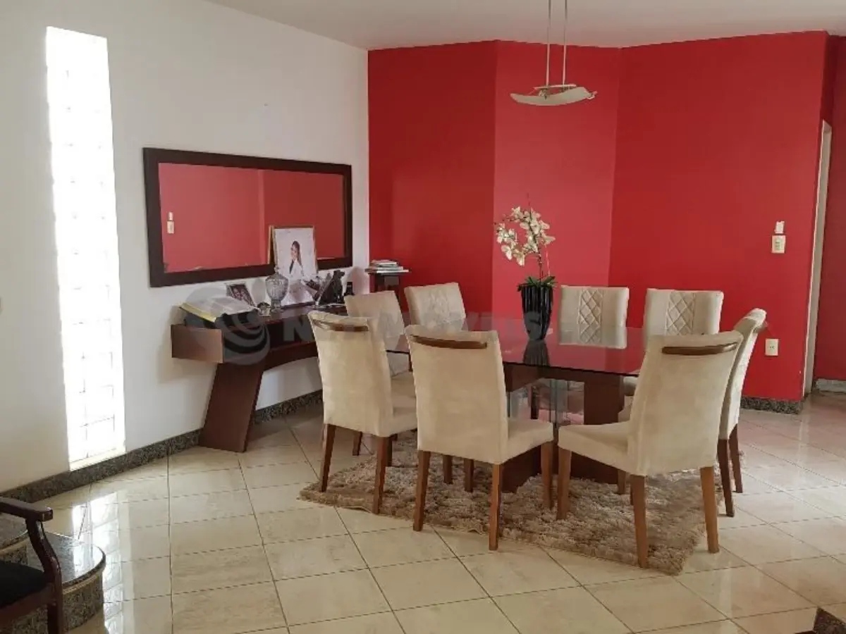 Casa para Venda no bairro Melo