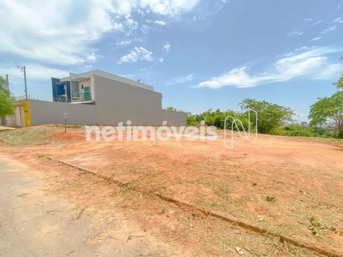 Lote para Venda com área de 336.41 m² no bairro Ibituruna