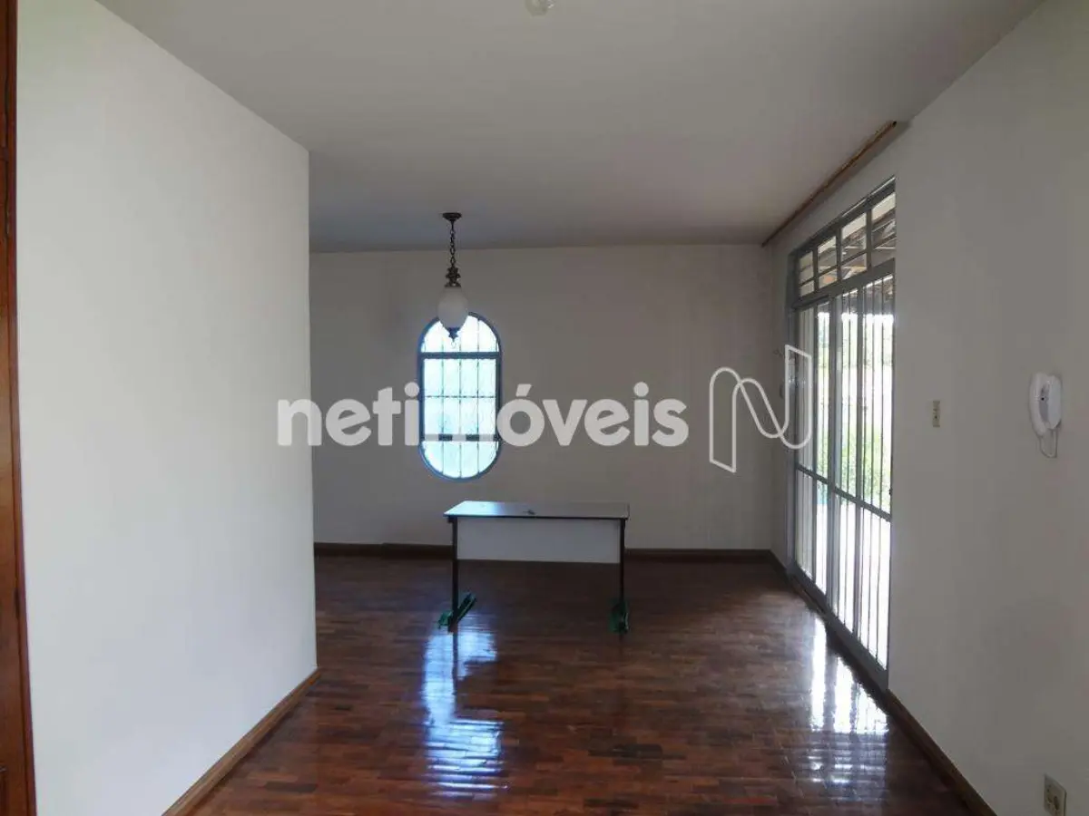 1011575_0 Casa para Venda com 5 quartos no bairro Roxo Verde