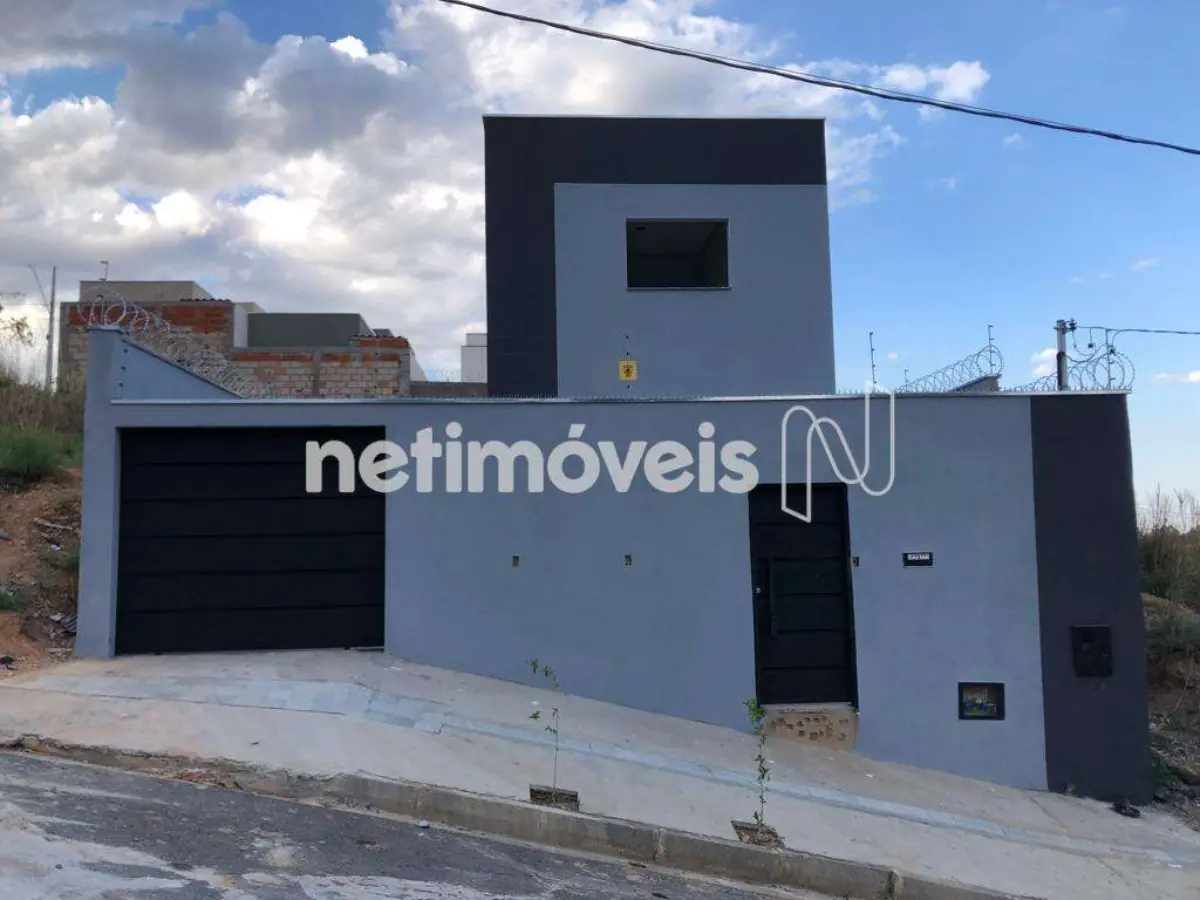 Casa para Venda com 3 quartos no bairro Residencial Sul Jacarandás