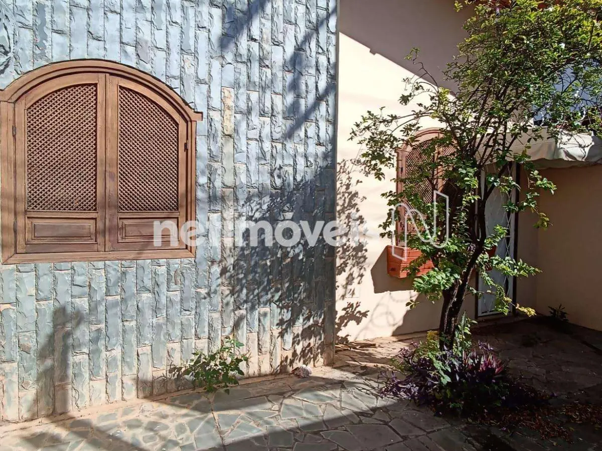 Casa para Venda com 5 quartos no bairro Centro