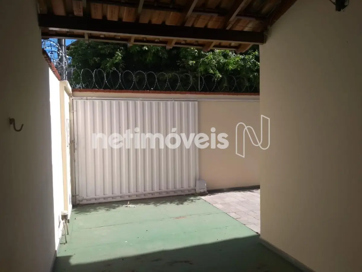 Casa para Venda com 3 quartos no bairro Melo