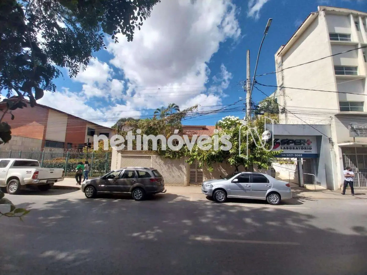 1035831_0 Casa para Venda com 5 quartos no bairro Centro