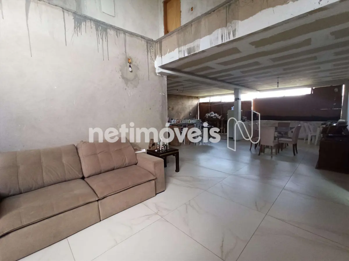 1025847_0 Casa para Venda com 5 quartos no bairro Ibituruna