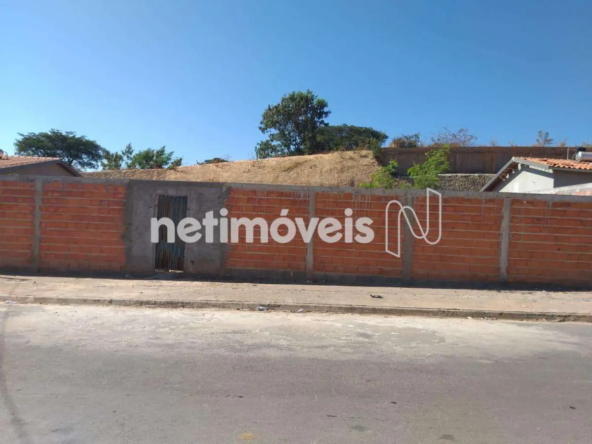 Lote para Venda com área de 486.16 m² no bairro São Geraldo II
