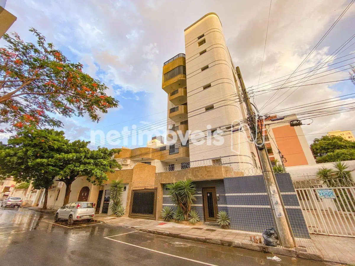 Apartamento para Venda com 3 quartos no bairro Centro