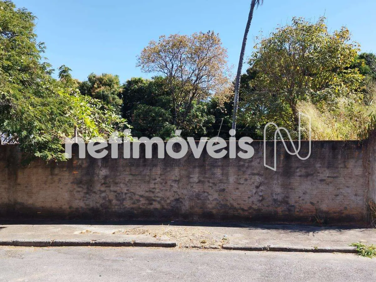 Lote para Venda com área de 296.87 m² no bairro Sagrada Família