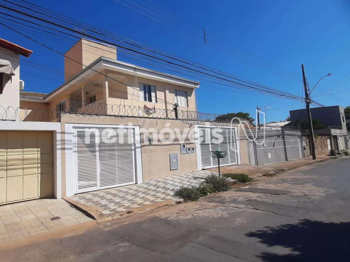 1012281_0 Casa para Venda com 8 quartos no bairro Major Prates