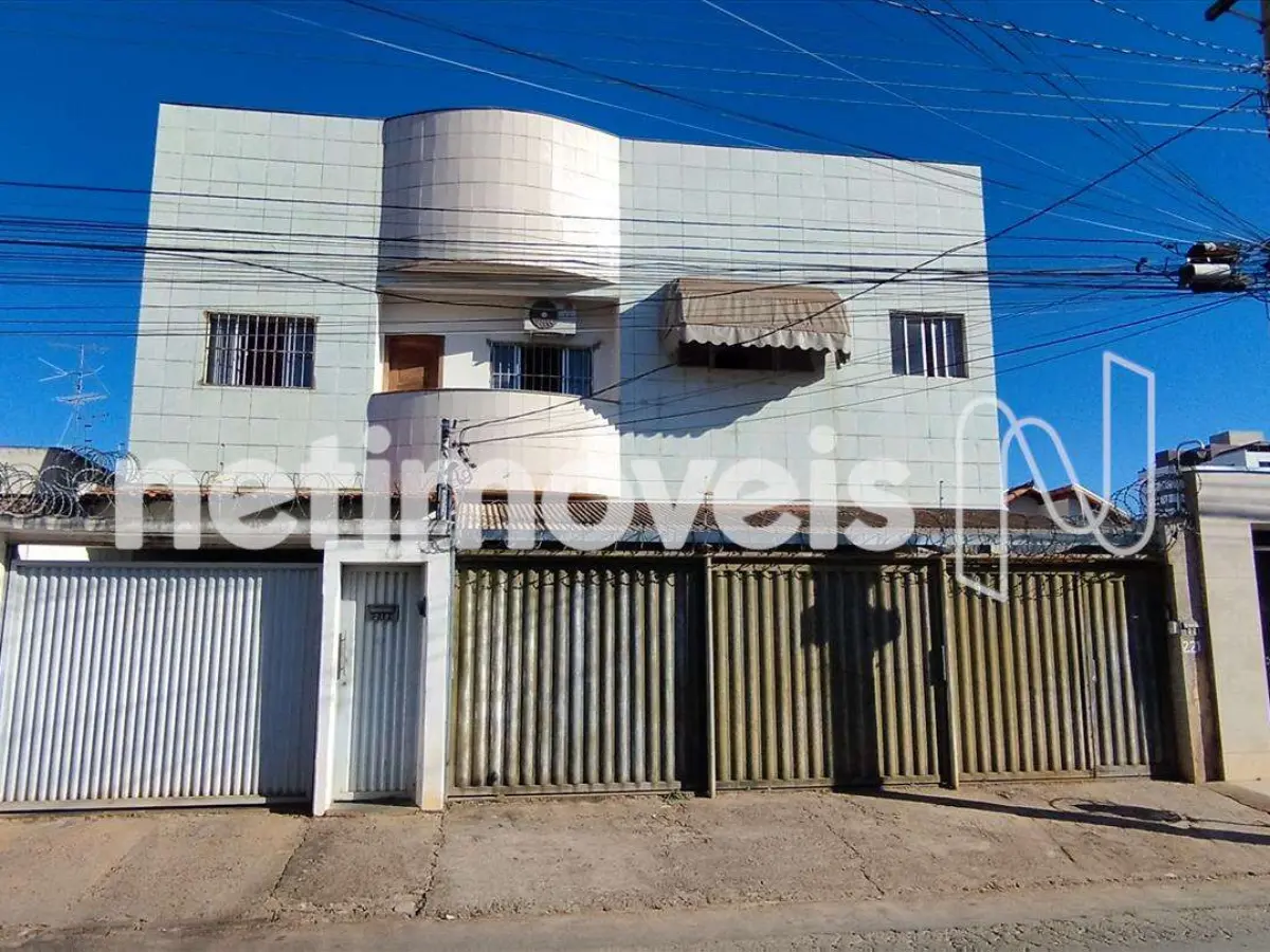 1053259_0 Casa para Venda com 4 quartos no bairro Cândida Câmara