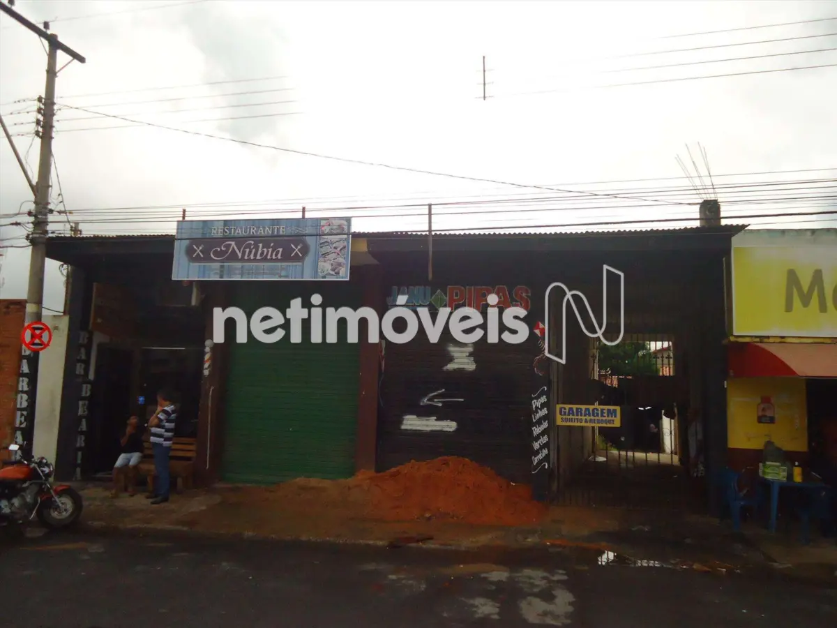 Ponto Comercial para Venda de área principal de 562.47 m² no bairro Santo Expedito