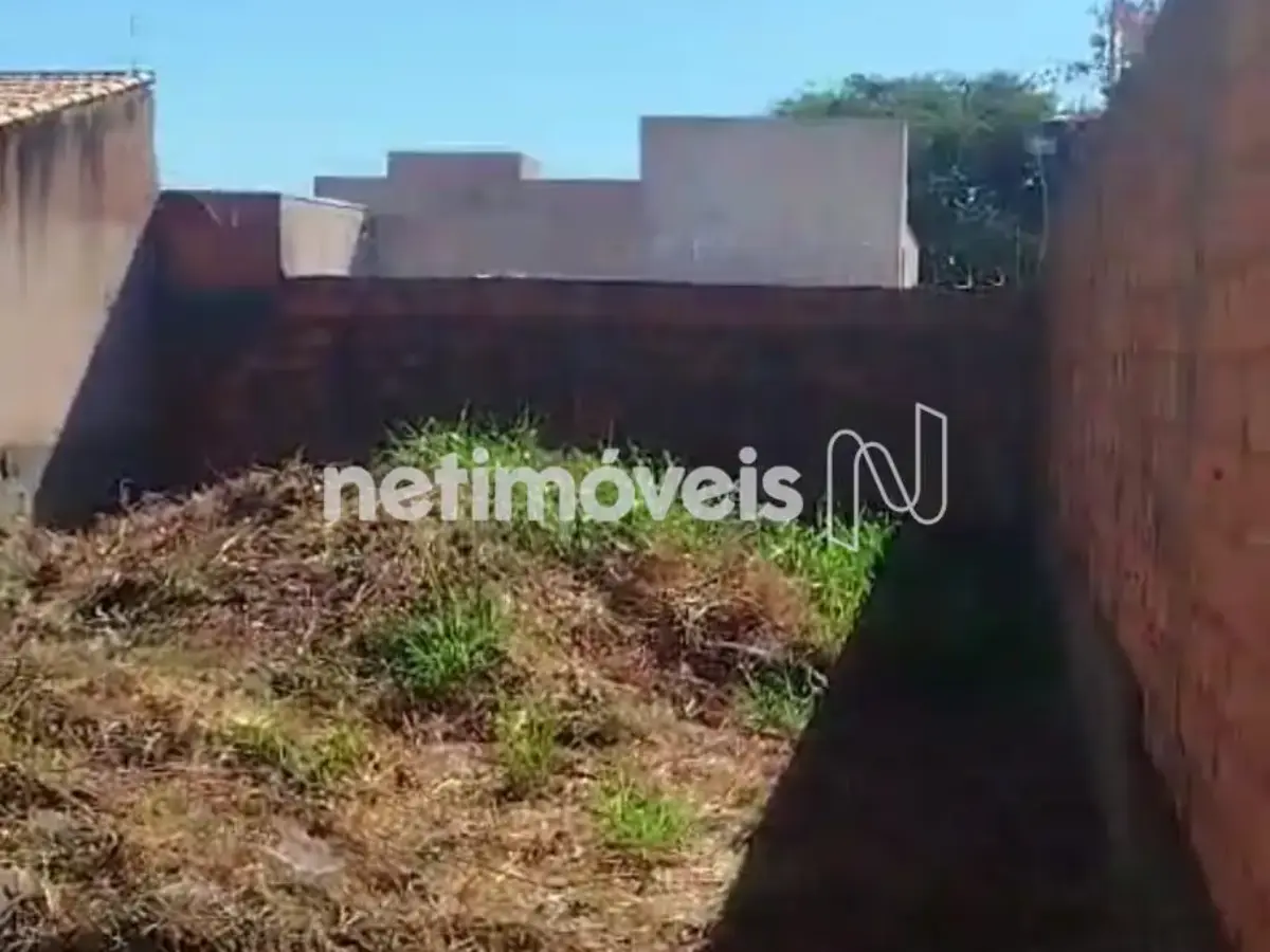 1066026_0 Lote para Venda com área de 180 m² no bairro Panorama II