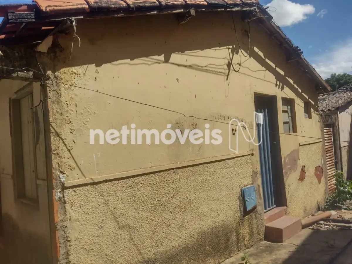 1066671_0 Casa para Venda com 3 quartos no bairro Cintra