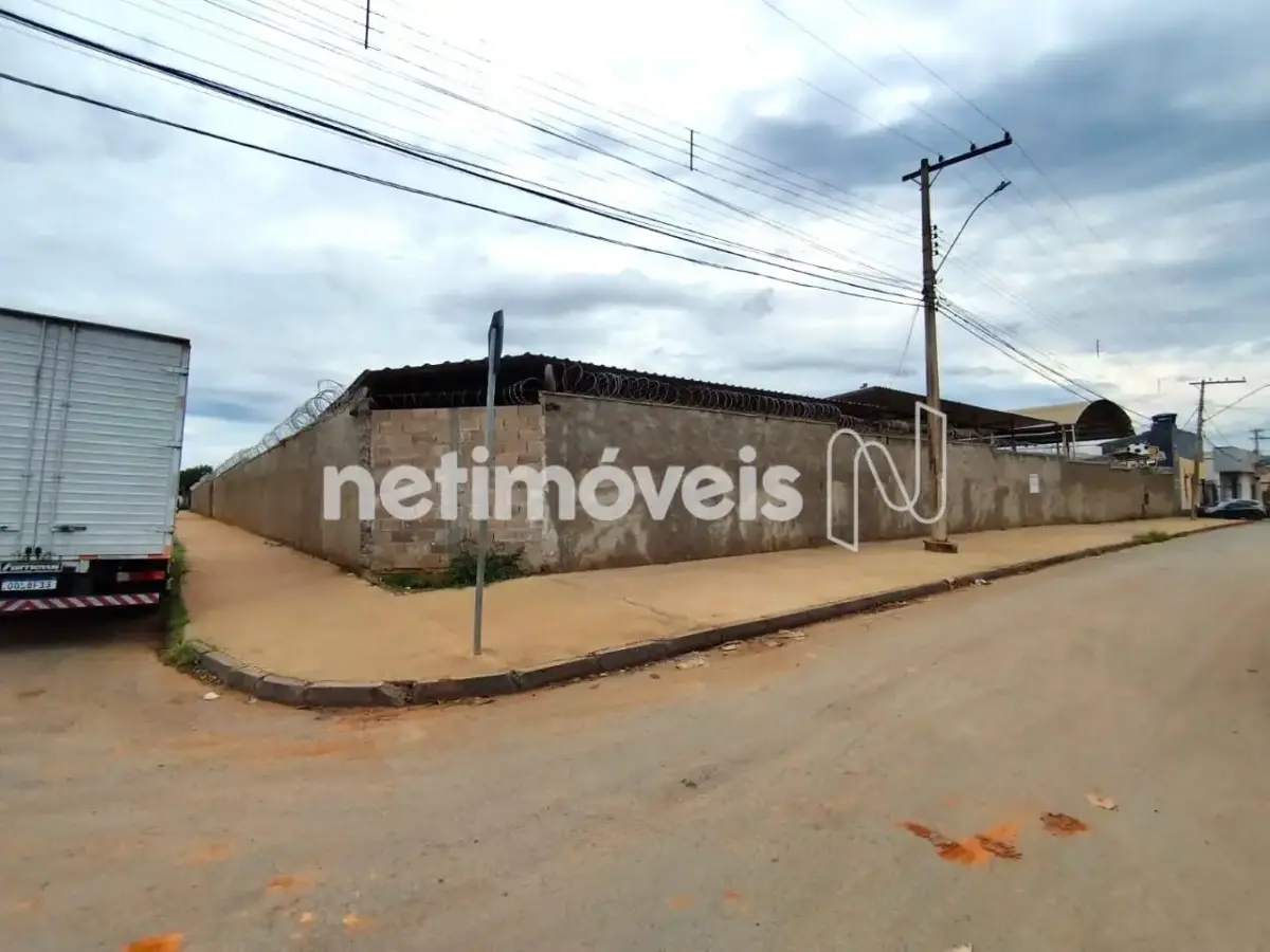1072723_0 Lote para Venda com área de 5329.5 m² no bairro Regina Peres