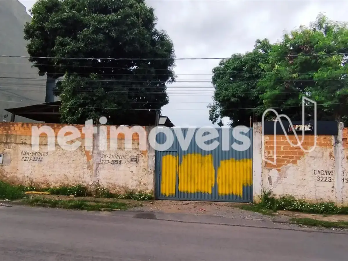 1076503_0 Lote para Venda com área de 907 m² no bairro João Gordo