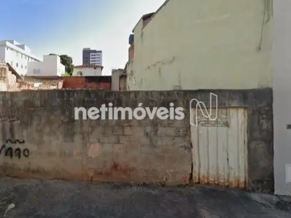 Lote para Venda com área de 300 m² no bairro Cândida Câmara