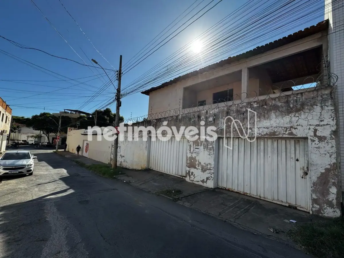 Casa para Venda com 6 quartos no bairro Vila Guilhermina