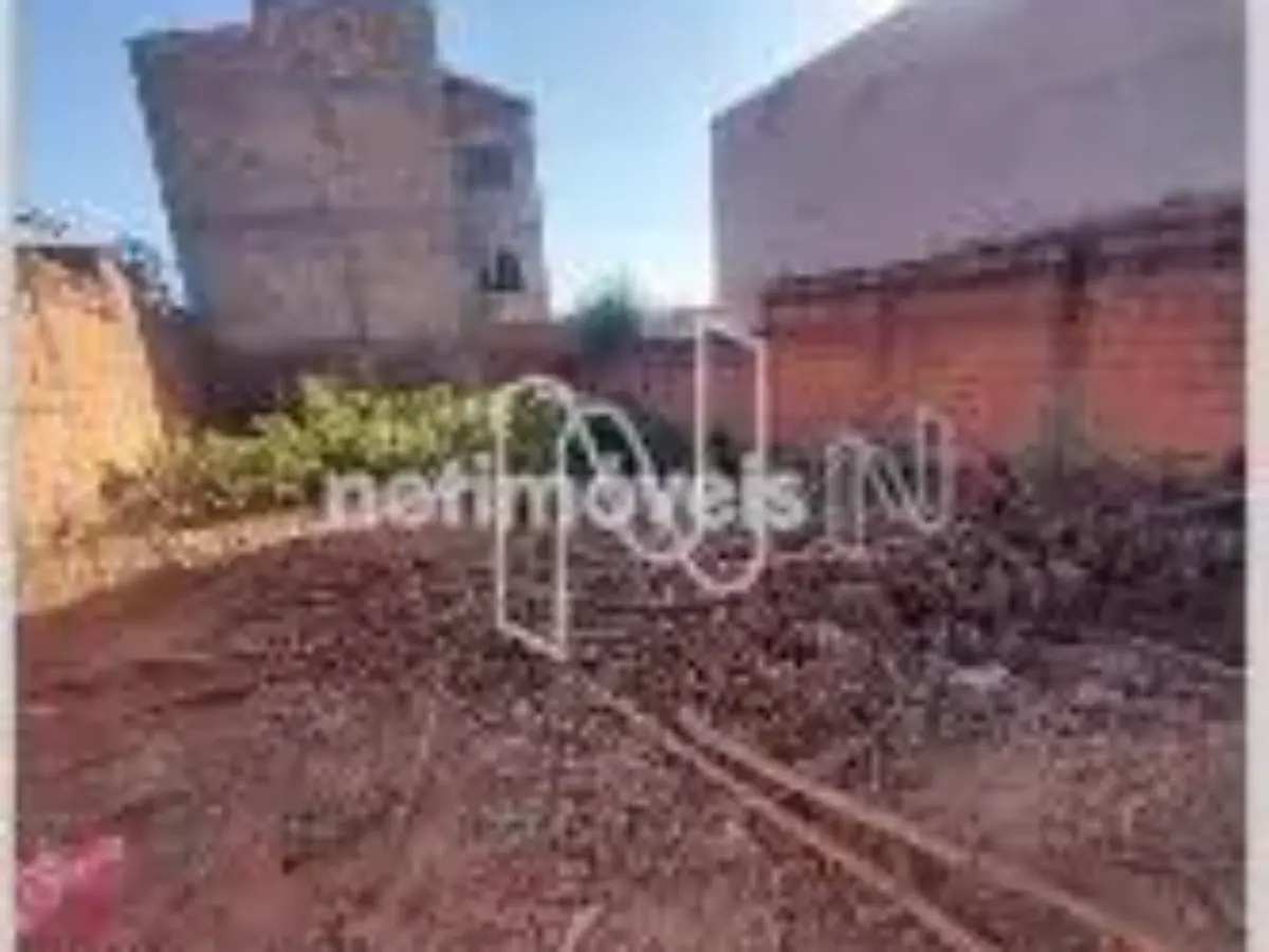 1046995_0 Lote para Venda com área de 200 m² no bairro Village do Lago I