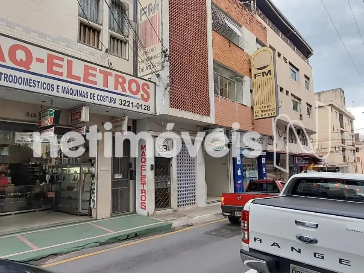 Ponto Comercial para Venda de área principal de 143 m² no bairro Centro