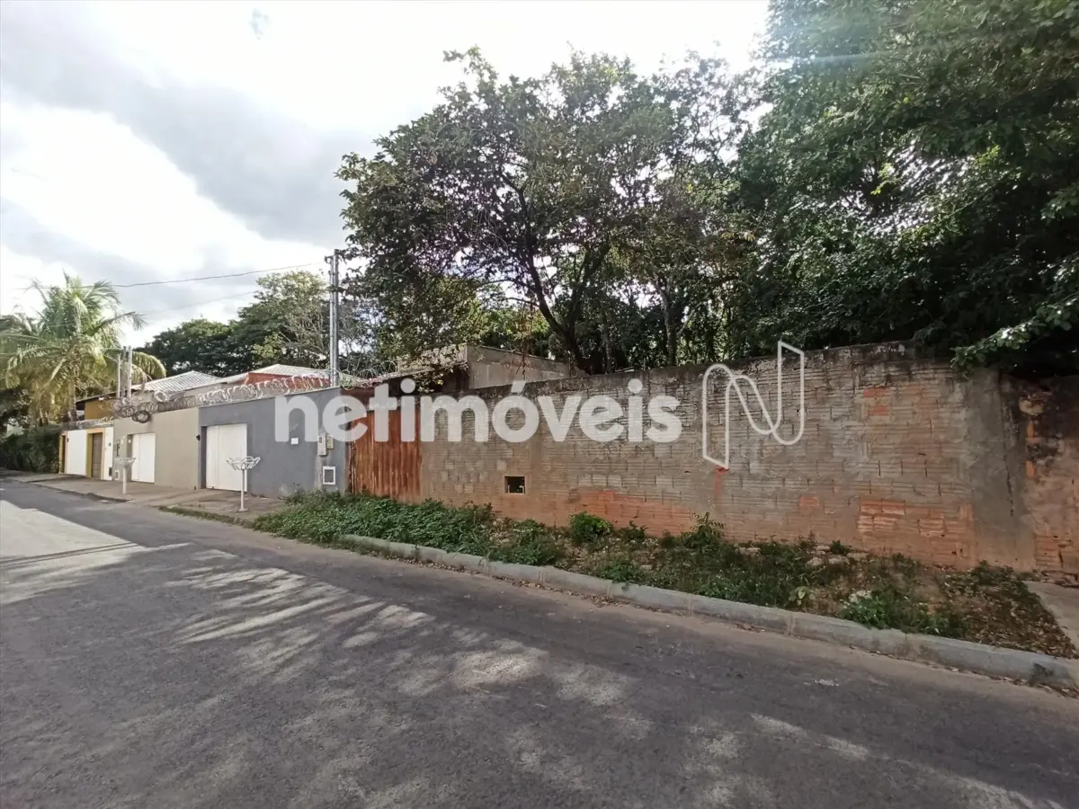 Lote para Venda com área de 273.2 m² no bairro Morada do Sol