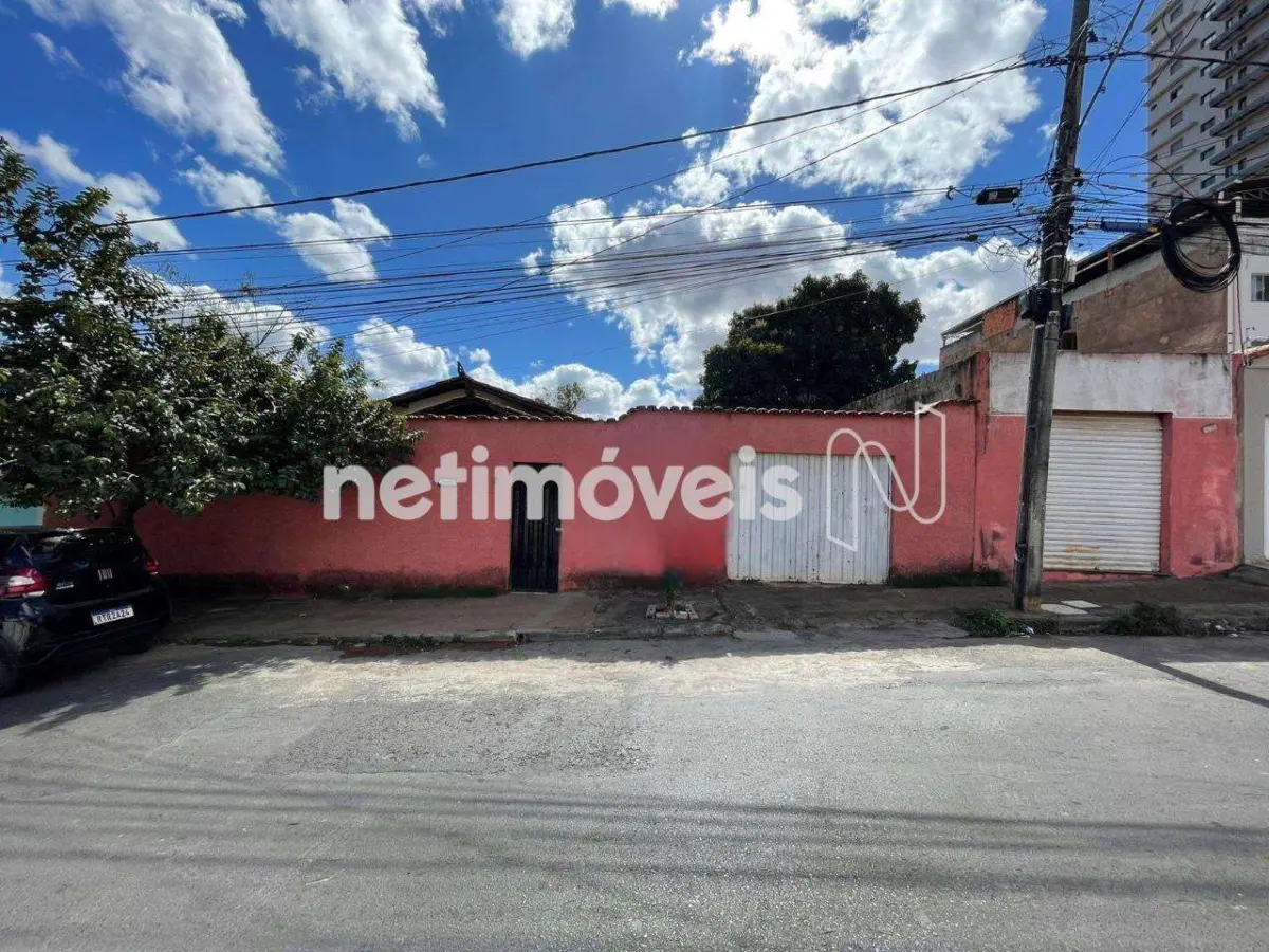 Lote para Venda com área de 576.08 m² no bairro Cândida Câmara