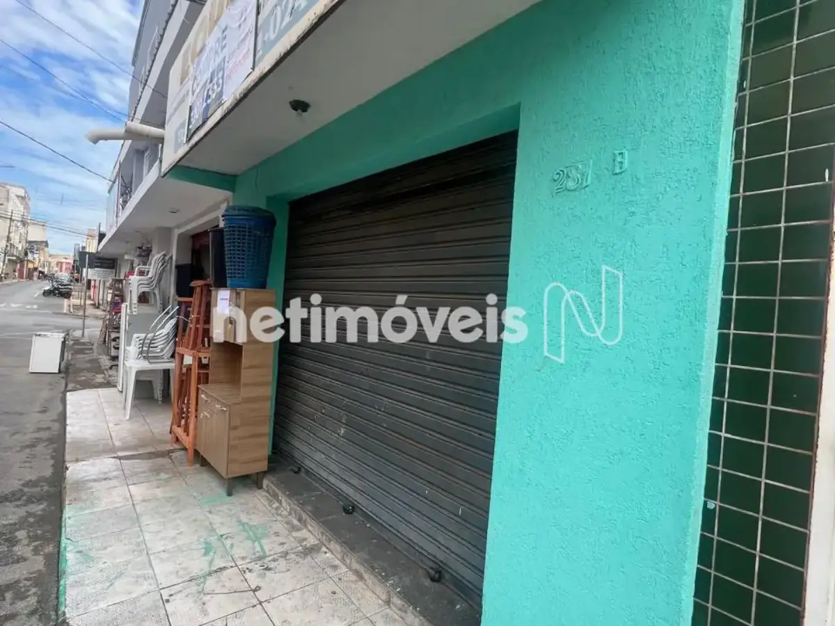 Ponto Comercial para Venda de área principal de 86.41 m² no bairro Centro