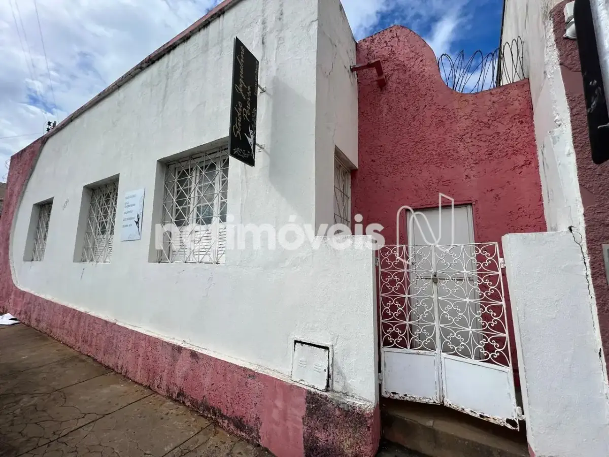 1099152_0 Casa para Venda no bairro Centro