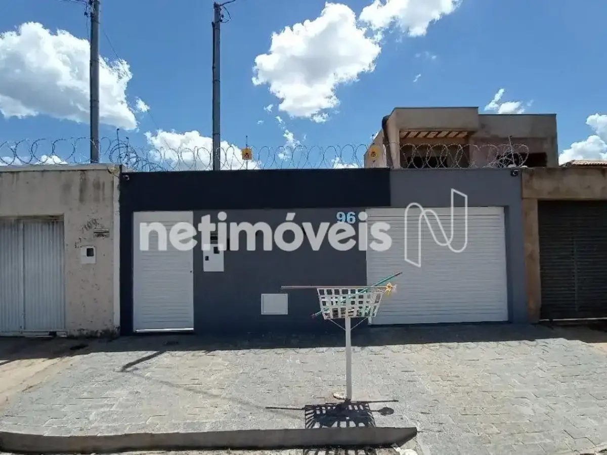 Casa para Venda com 3 quartos no bairro Belvedere