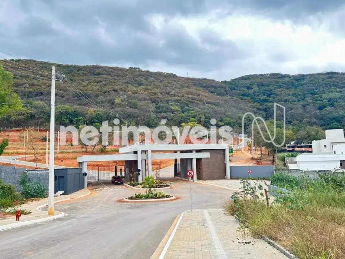 1112778_0 Lote para Venda com área de 240 m² no bairro Ibituruna
