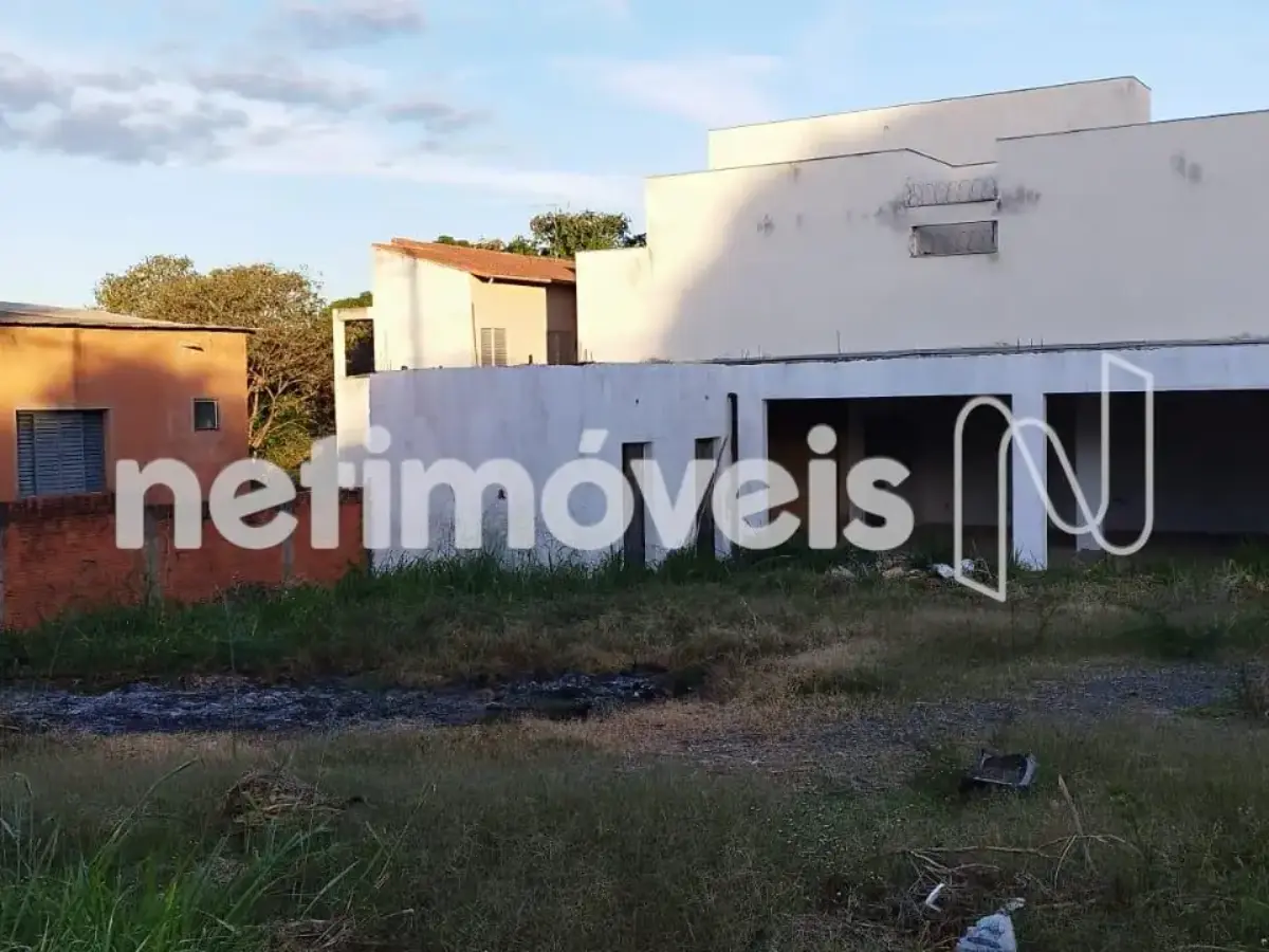 Lote para Venda com área de 391.5 m² no bairro Edgar Pereira