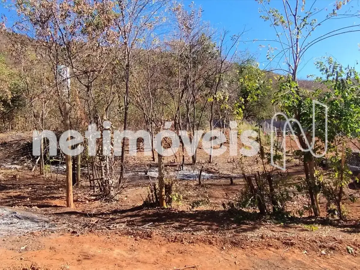 Lote para Venda com área de 973.33 m² no bairro Ibituruna