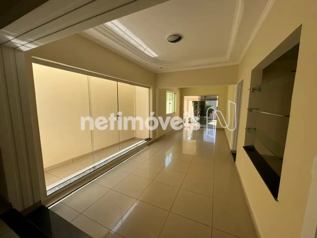 1058205_0 Casa para Venda com 4 quartos no bairro Monte Alegre