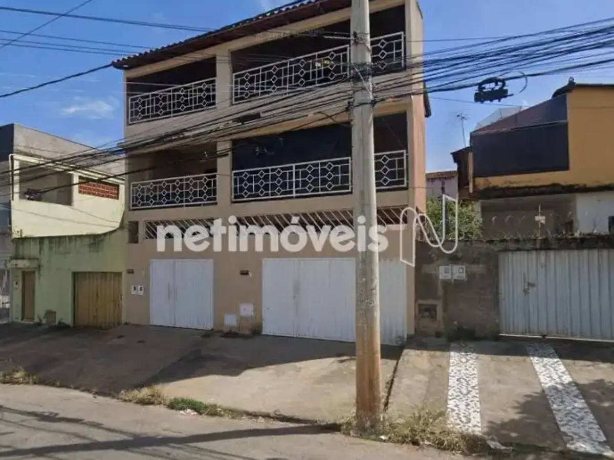 Prédio para Venda com 2 salas no bairro Edgar Pereira em Montes Claros