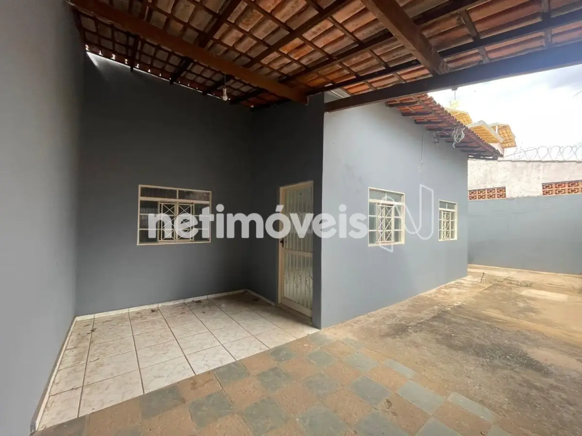 Casa para Venda com 2 quartos no bairro Delfino Magalhães