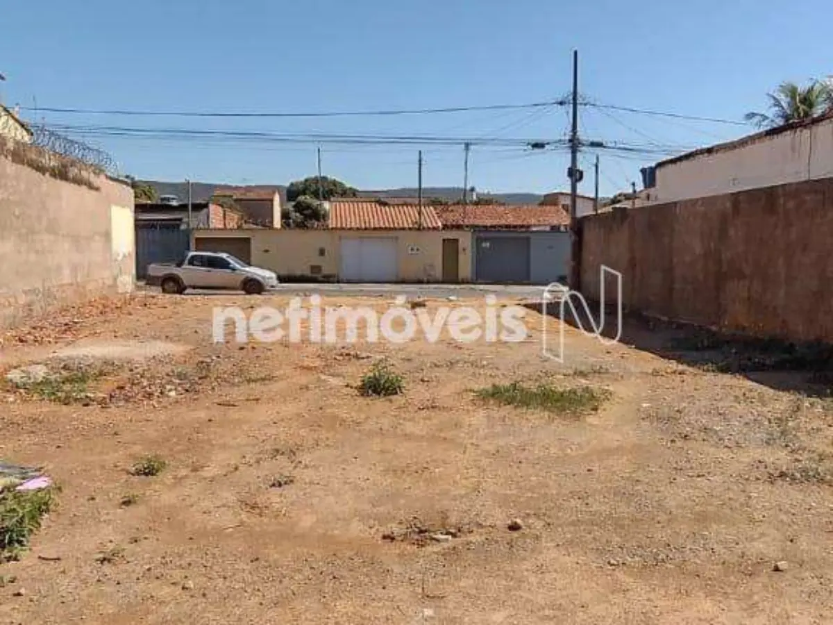 974745_0 Lote para Venda com área de 395.83 m² no bairro Major Prates