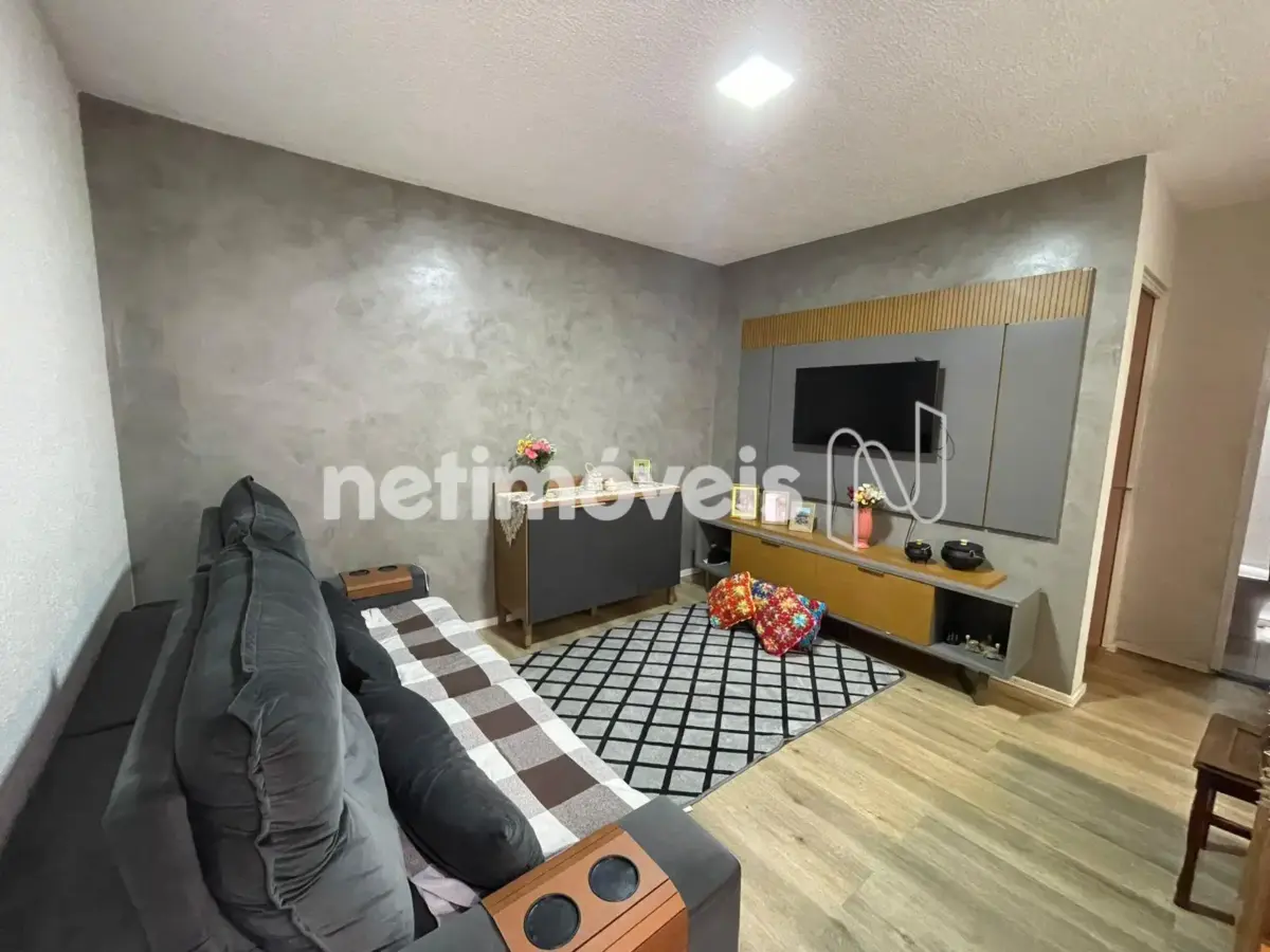 Apartamento para Venda com 2 quartos no bairro dos Mangues